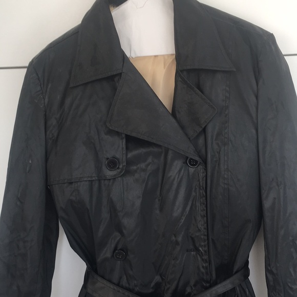 Classic Long Women's Trench Coat - Picture 3 of 12